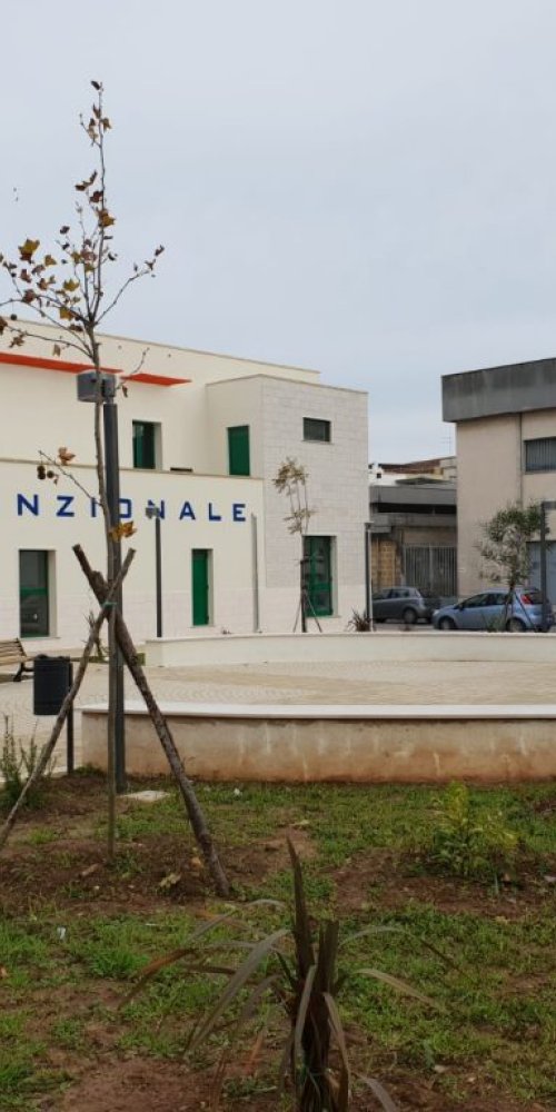 Latiano Street Scene