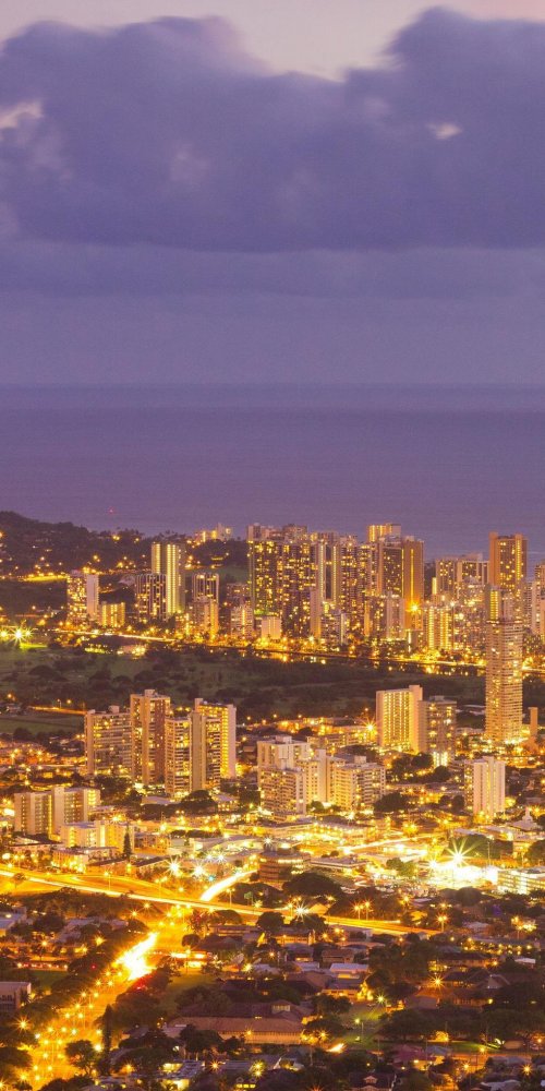 Scenic walking path in Honolulu, HI, US